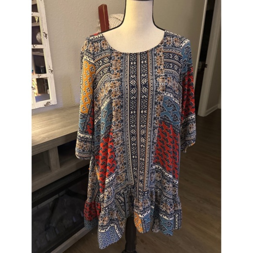 Hayden Los Angeles Medium dress 3/4 sleeve blue red‎